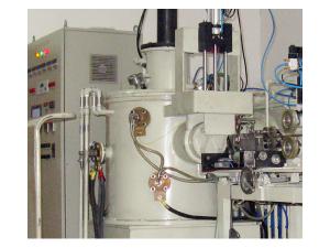 5自主知識(shí)產(chǎn)權(quán)的單晶熔煉設(shè)備